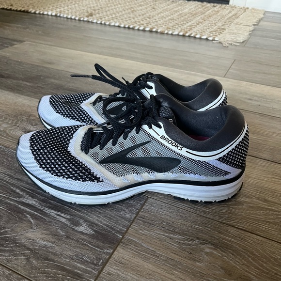 Brooks Revel Running Shoes Men’s 9.5 - Picture 4 of 13